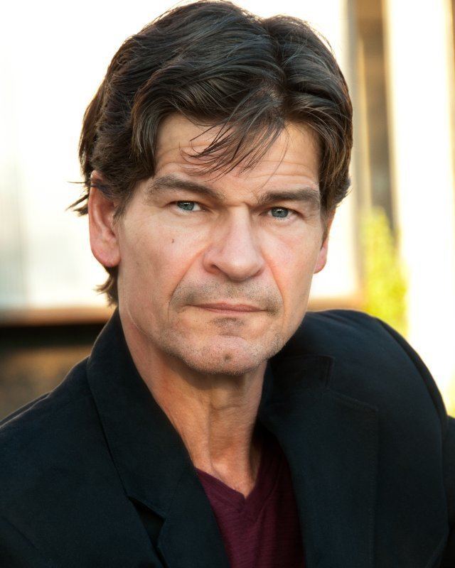 Don Swayze Don Swayze Looks a lot like his brother Patrick Don swayze