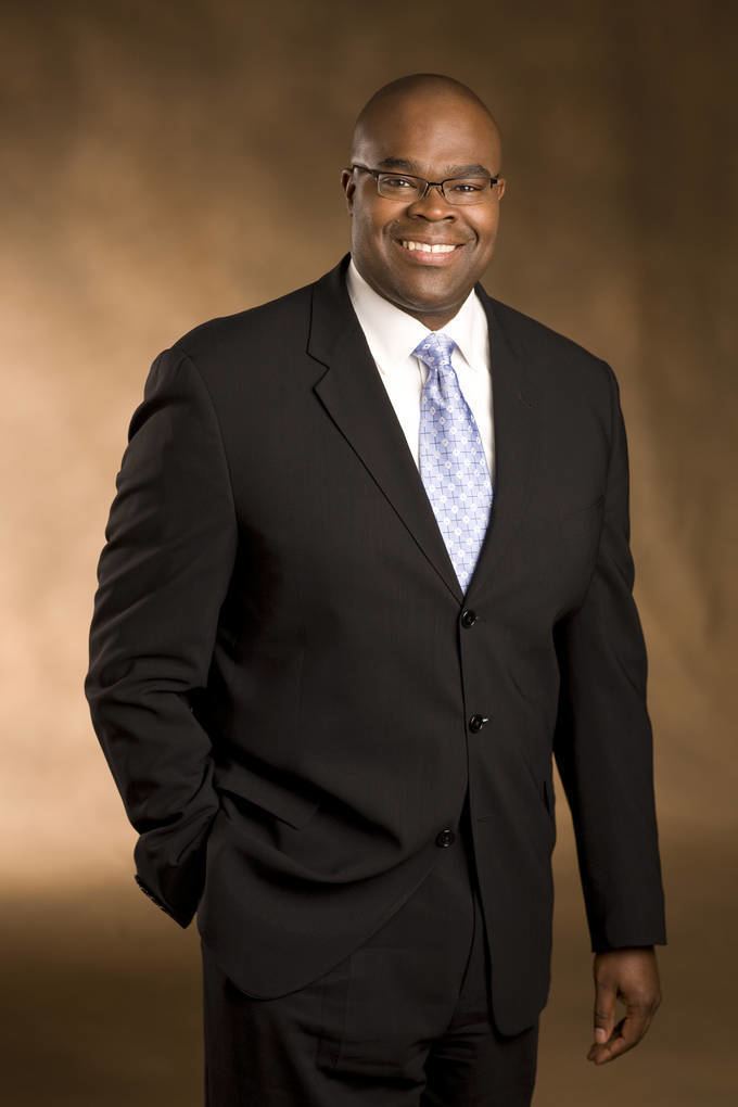 Don Thompson (executive) McDonalds CEO Jim Skinner to Retire Board Elects Don Thompson as