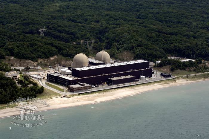 Donald C. Cook Nuclear Generating Station wwwaerialpicscomBcooknuclear3jpg