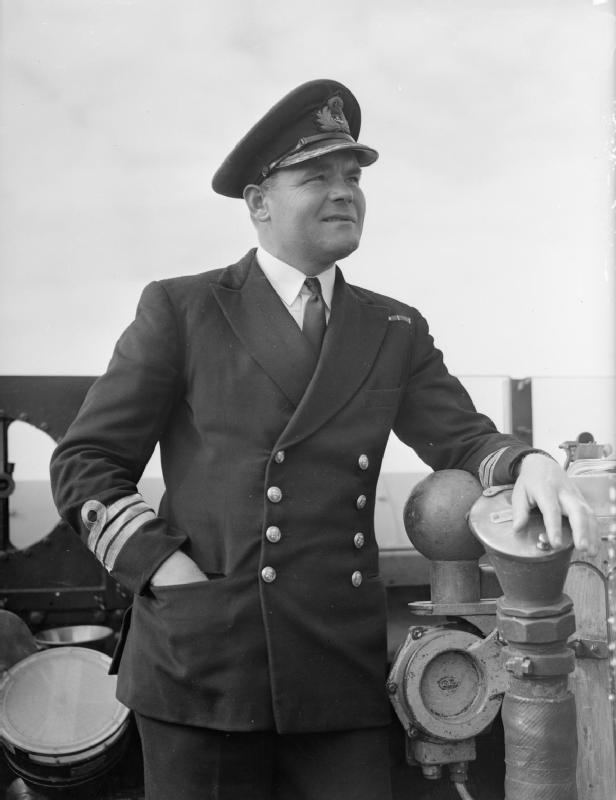 Donald Macintyre (Royal Navy officer)