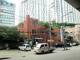 Donam-dong httpsuploadwikimediaorgwikipediacommonsthu