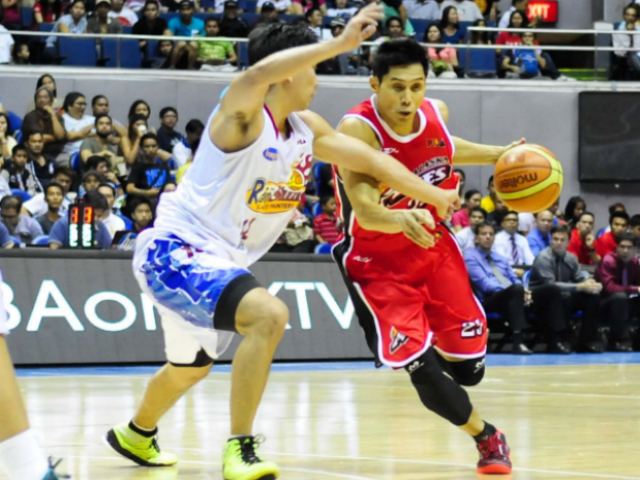 Dondon Hontiveros PBA Hontiveros heats up to give Alaska another win