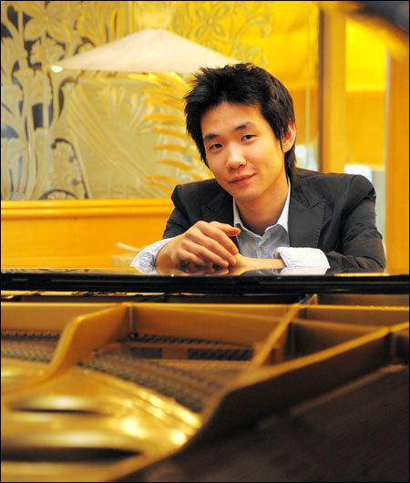 Dong-Hyek Lim Pianist Lim Donghyek Emerges From Slump With Bach