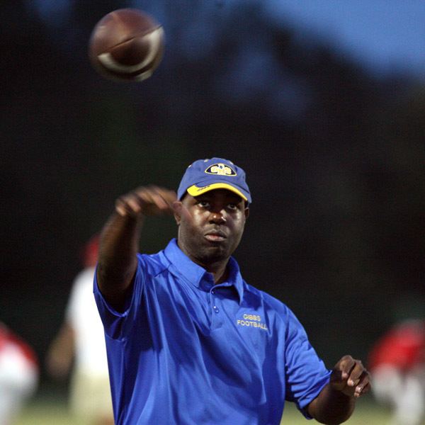 Donnie Abraham Florida high school sports Donnie Abraham named coach in