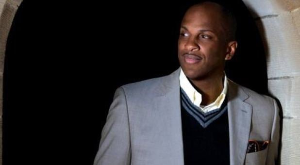 Donnie McClurkin Why the Gay Agenda Is Attacking ExHomosexual Donnie