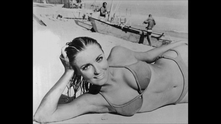 Don't Make Waves Sharon Tate Tribute Dont Make Waves YouTube