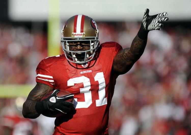 Donte Whitner Cleveland native Donte Whitner running down his dream with