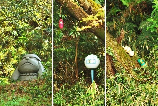 Doraemon: Nobita and the Haunts of Evil movie scenes Left the dog statue featured in Doraemon 82 feature length film Nobita and the Haunts of Evil Centre another gadget which is sort of like a camp 