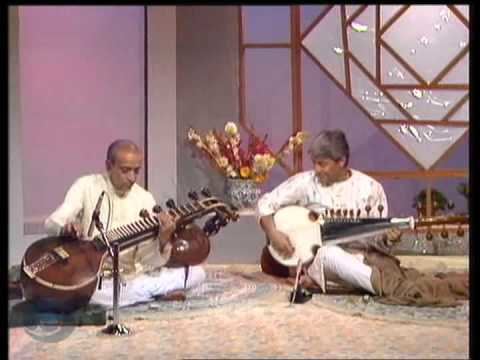 Doraiswamy Iyengar Rare jugaldandi Veena Doraiswamy Iyengar with Amjad Ali Khan YouTube