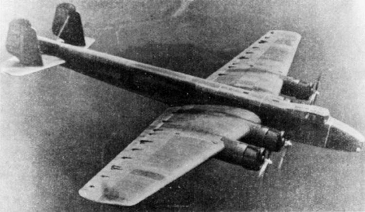 Dornier Do 19 FileDornier Do 19 bomber in flight c1938jpg Wikimedia Commons