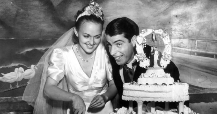 Dorothy Arnold (actress) Joe DiMaggio marries Dorothy Arnold 1939 Photos The life and