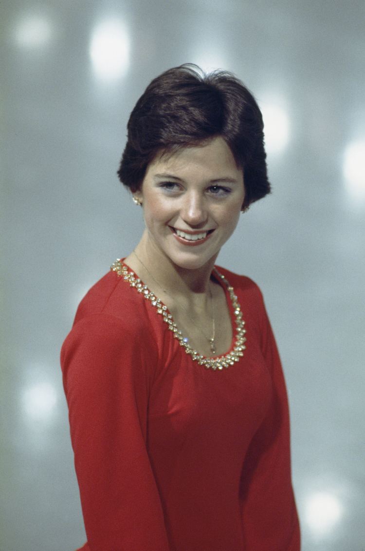 Dorothy Hamill Young Dorothy Hamill shows her smile Dorothy Hamill Pinterest