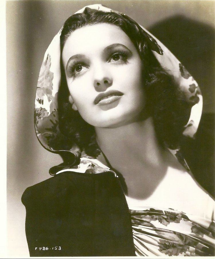 Dorris Bowdon WEIRDLAND Linda Darnell Star Dust