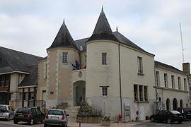 Doué-la-Fontaine httpsuploadwikimediaorgwikipediacommonsthu
