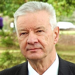 Doug Cameron (politician) d3n8a8pro7vhmxcloudfrontnetaustralianlaborparty