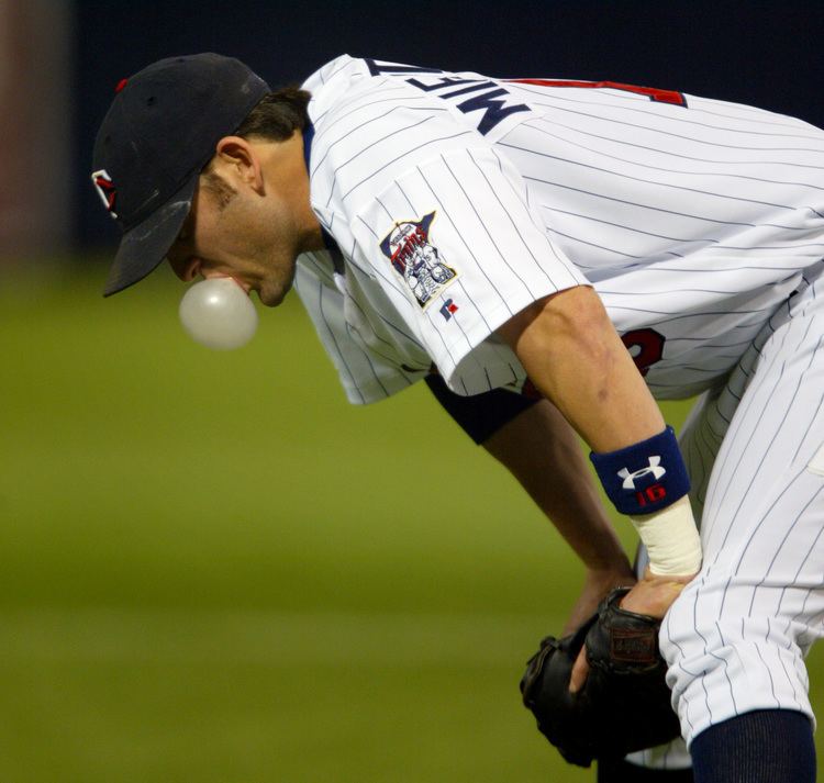Doug Mientkiewicz March 17 2013 Mientkiewicz feels at home with Twins