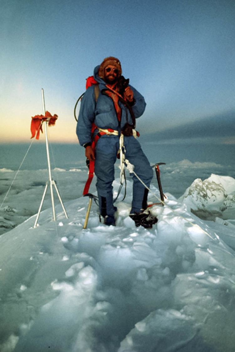 Doug Scott grough Everest climber Doug Scott embarks on lecture tour for