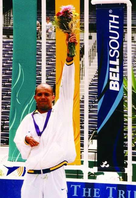 Douglas Amador Douglas Amador Atletismo Paralmpico e Futebol de Sete Esporte