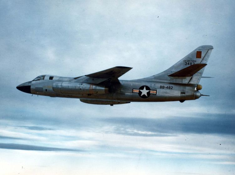 Douglas B-66 Destroyer 1000 images about US DOUGLAS B66 DESTROYER on Pinterest Spreads