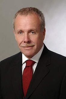 Douglas L. McElhaney httpsuploadwikimediaorgwikipediacommonsthu
