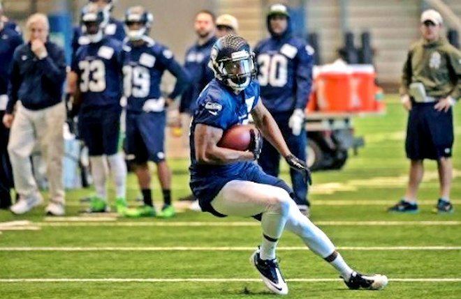 Douglas McNeil Bowie State Alumnus Douglas McNeil Suits Up for Super Bowl