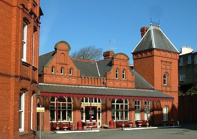 Douglas railway station