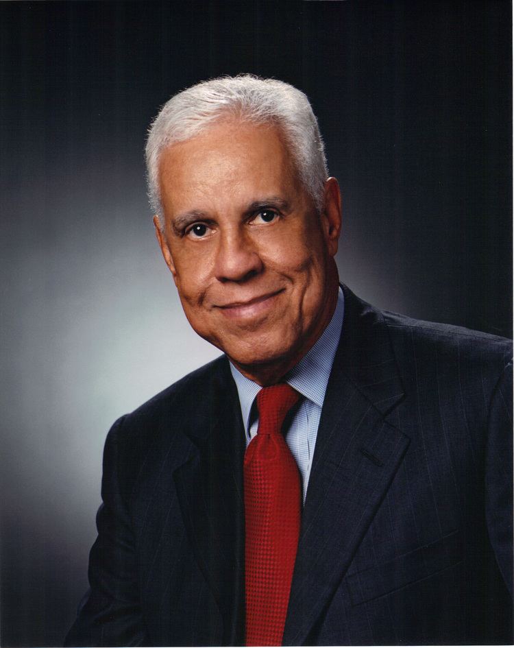 Douglas Wilder Lawrence Douglas Wilder born January 17 1931 is an American