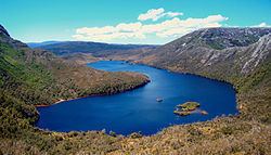 Dove Lake (Tasmania) httpsuploadwikimediaorgwikipediacommonsthu