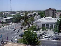 Downtown Bakersfield httpsuploadwikimediaorgwikipediacommonsthu