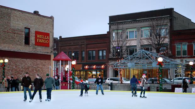 Downtown Grand Forks Downtown ice rink opens in Grand Forks Grand Forks Herald