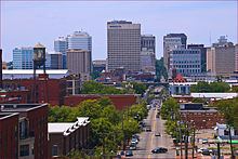 Downtown Richmond, Virginia httpsuploadwikimediaorgwikipediacommonsthu