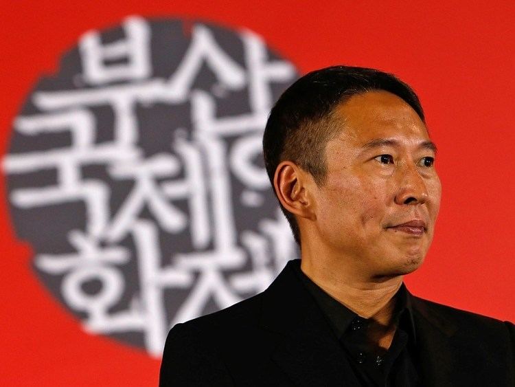 Doze Niu Taiwan Director Doze Niu Escapes Jail Term Variety