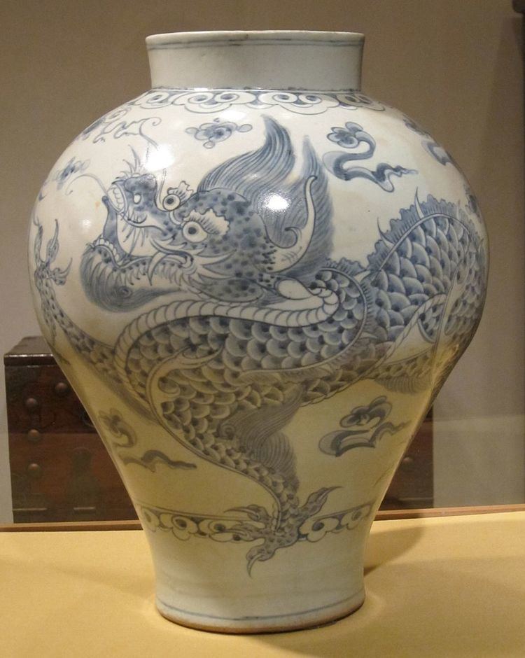 Dragon jar