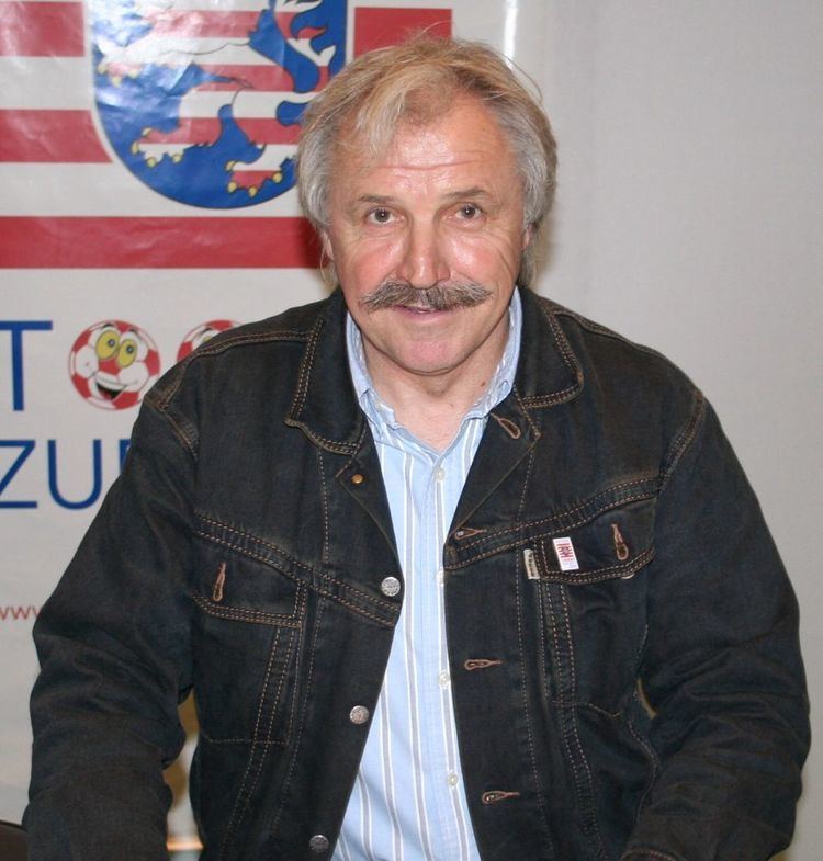 Dragoslav Stepanović httpsuploadwikimediaorgwikipediacommons44