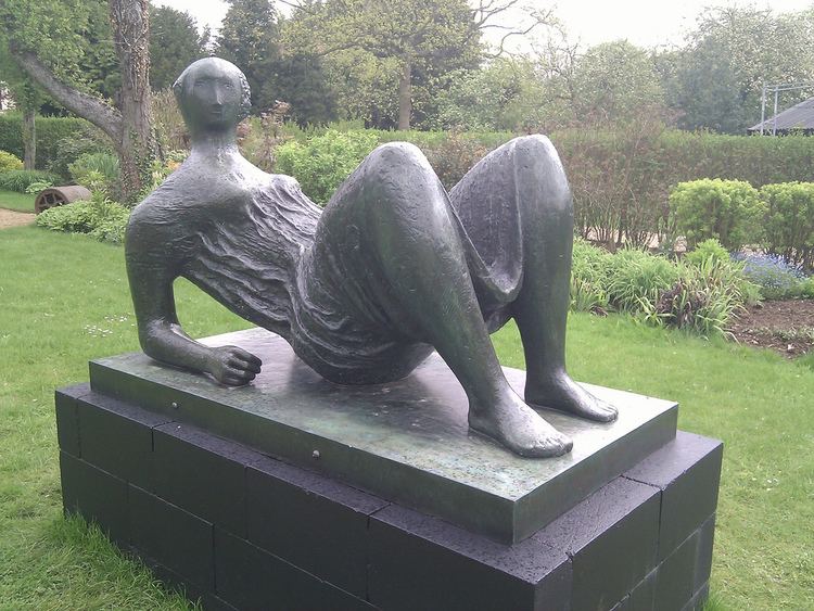 Draped Reclining Figure, 1952–53 Draped Reclining Figure by Henry Moore 195253 sara Flickr