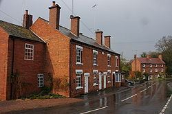 Drayton, Worcestershire httpsuploadwikimediaorgwikipediacommonsthu