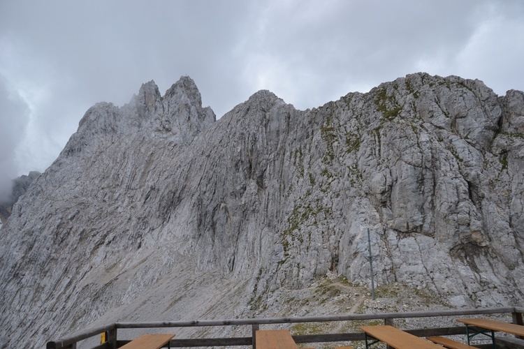 Dreitorspitze Partenkirchner Dreitorspitze Tyrol Austria peakery