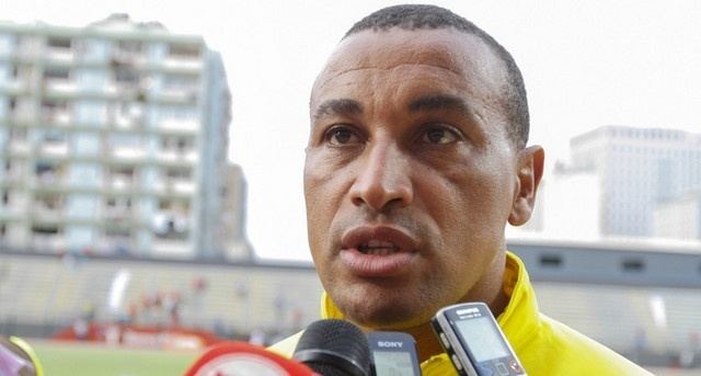 Dário Monteiro Futebol Tcnico moambicano rendese superioridade dos angolanos