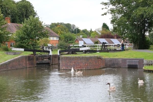 Droitwich Canal Retirement with No Problem Droitwich Canals