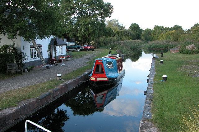 Droitwich Canal Droitwich Canal at Ladywood Philip Halling ccbysa20