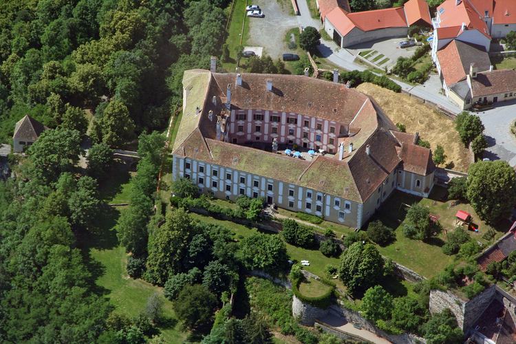 Drosendorf-Zissersdorf httpsuploadwikimediaorgwikipediacommonsff