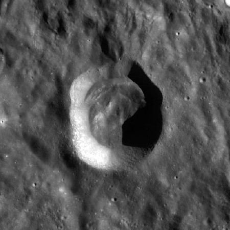 Drude (crater)