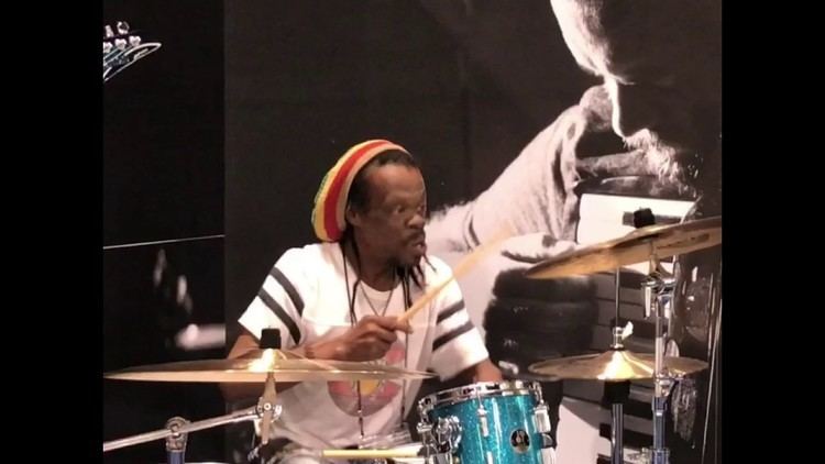 Drummie Zeb Drummie Zeb KickStrap at Sonor demo YouTube