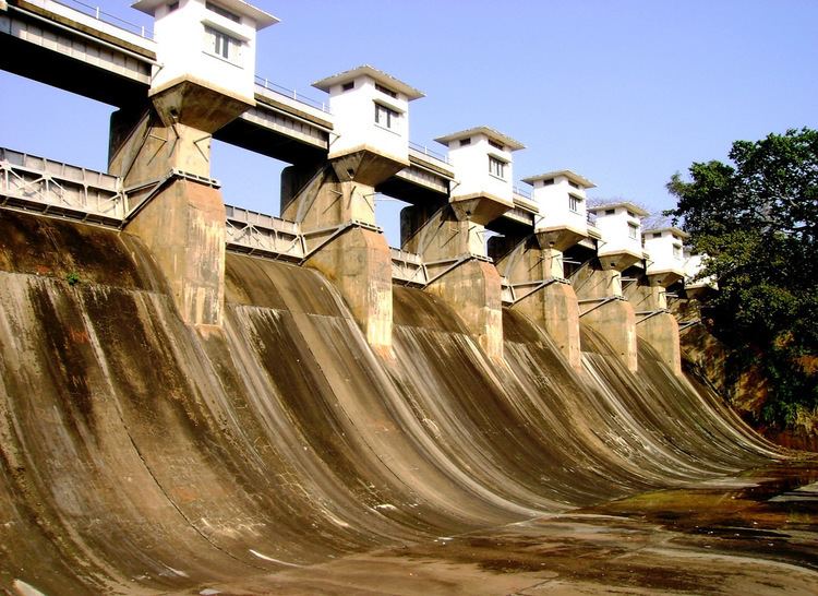 Dry dam The dry dam The DIMNA dam Jamsedpur India In dry season Asis K