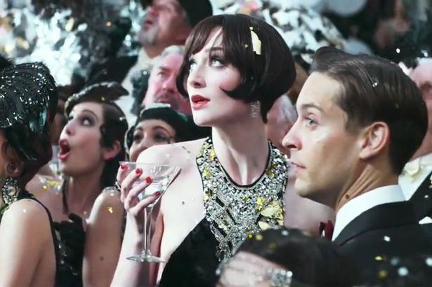 Dry Martini (1928 film) movie scenes I want to make a bib style necklace that is even 1 1000th as fabulous as this dress The Great Gatsby The Great Gatsby Movie Scene Thegreatgatsby 