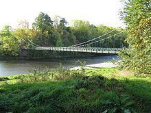 Dryburgh Suspension Bridge httpsuploadwikimediaorgwikipediacommonsthu