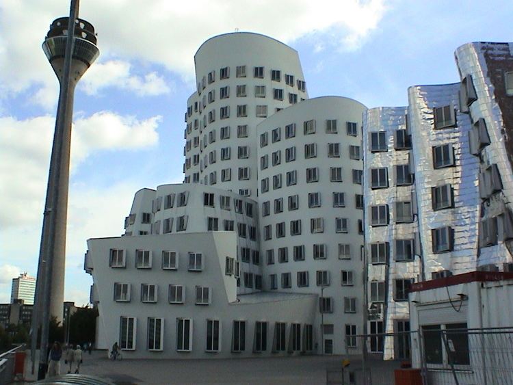Düsseldorf-Hafen httpsuploadwikimediaorgwikipediacommons00