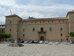 Ducal Palace of Pastrana httpsuploadwikimediaorgwikipediacommonsthu