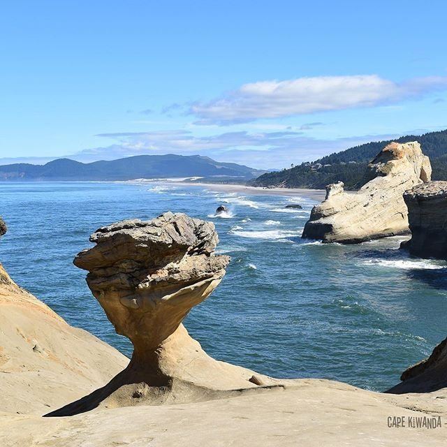 Duckbill (rock formation) Drone video shows vandals toppling Oregon39s iconic 39Duckbill39 rock