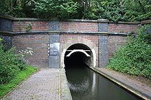 Dudley Tunnel httpsuploadwikimediaorgwikipediacommonsthu